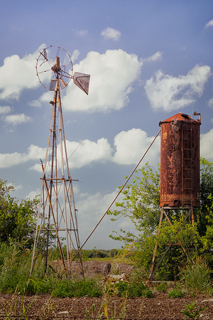 Defunct Aermotor Windmill With Tank